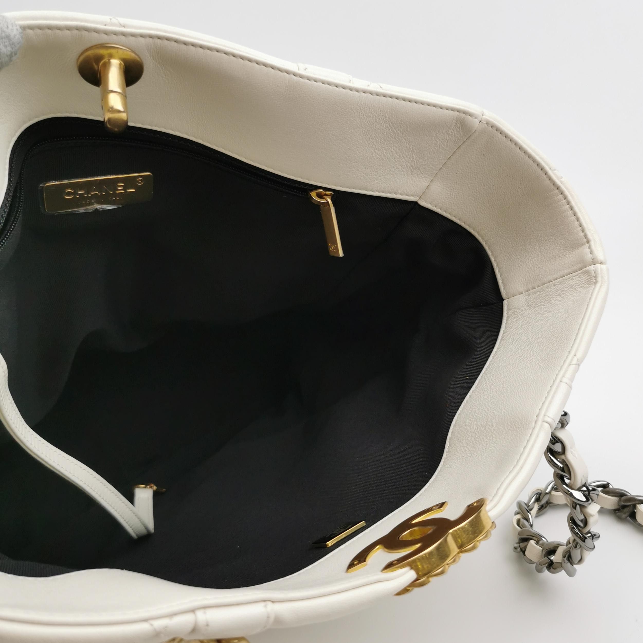 Chanel Chanel Women os Shoulder Bags Size ONE SIZE - 7 Thumbnail
