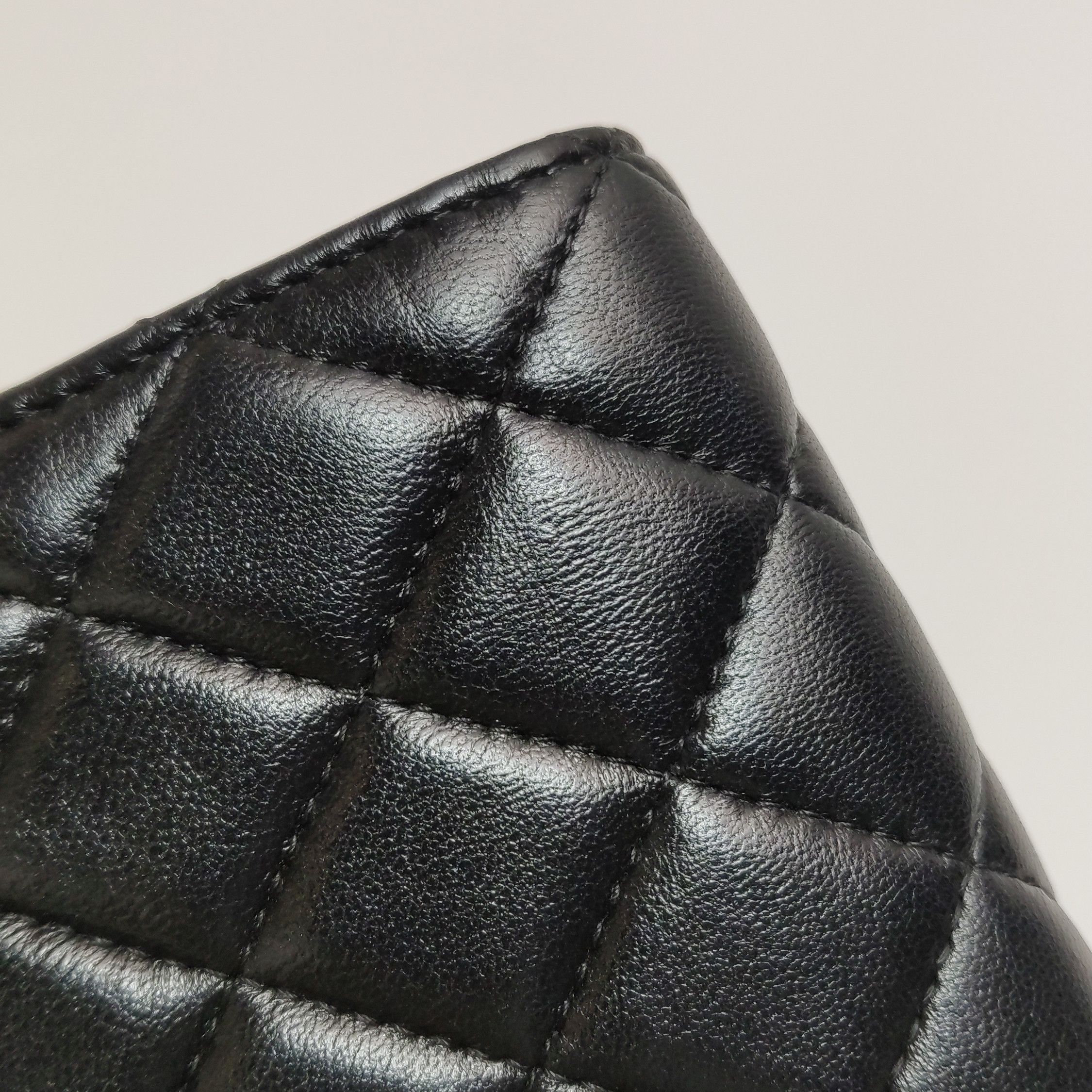Chanel Chanel Women os Shoulder Bags Size ONE SIZE - 15 Thumbnail