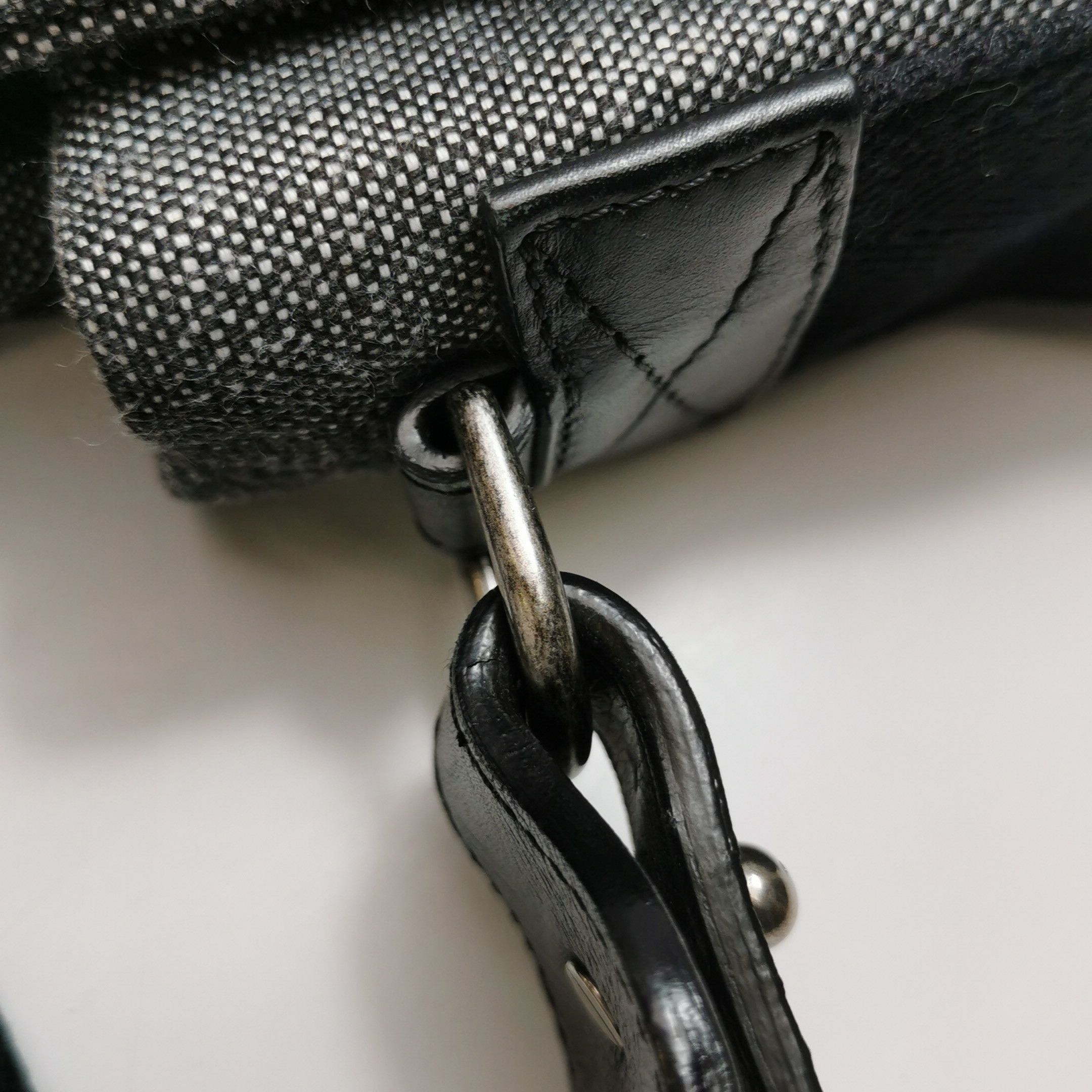 Chanel Chanel Women os Crossbody Bags Size ONE SIZE - 24 Thumbnail