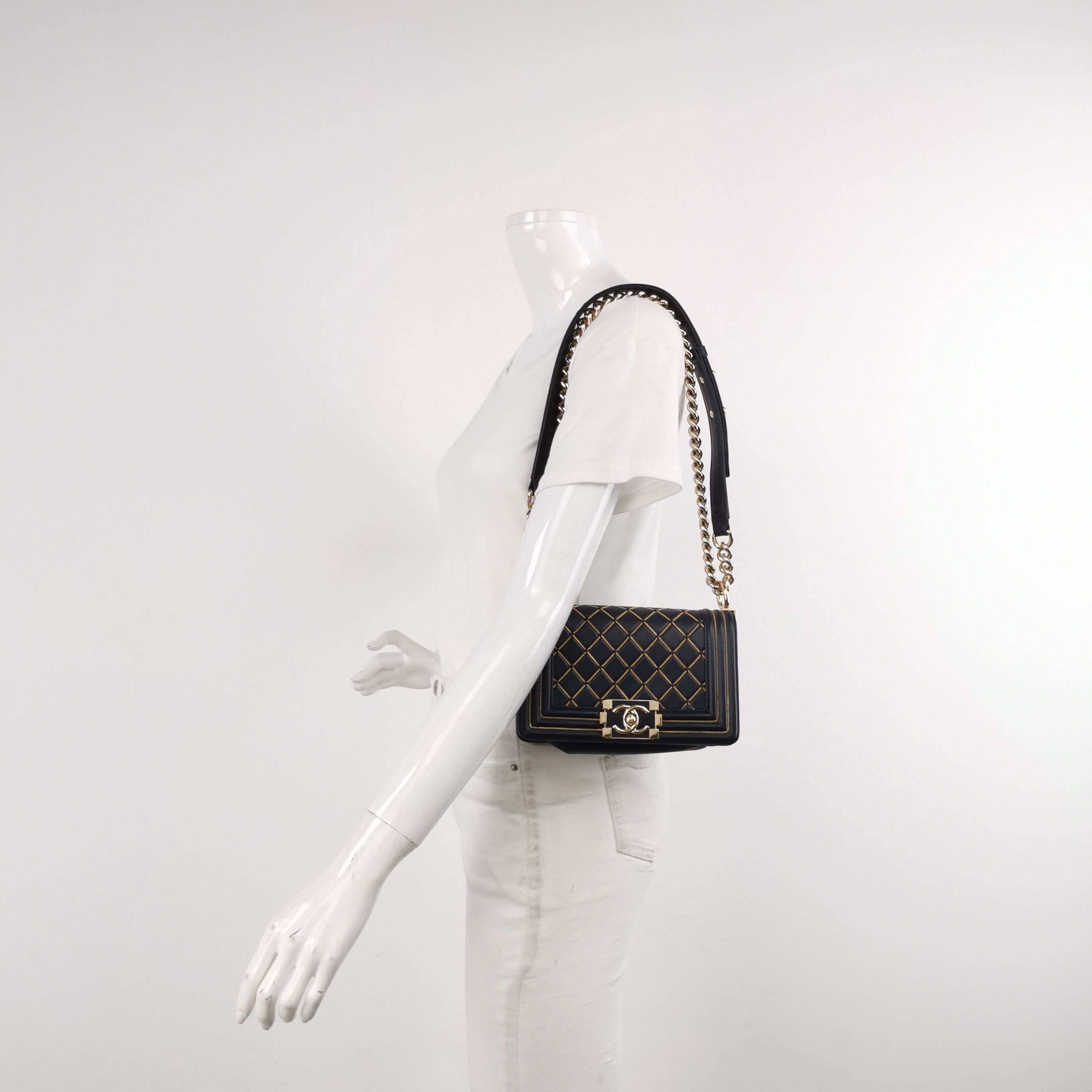 Chanel Chanel Women os Shoulder Bags Size ONE SIZE - 2 Thumbnail
