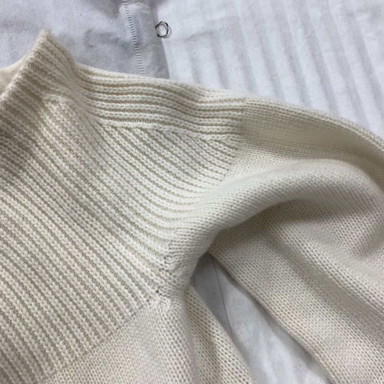Valentino Valentino Cashmere Knit Sweater Size L Size L / US 10 / IT 46 - 11 Thumbnail