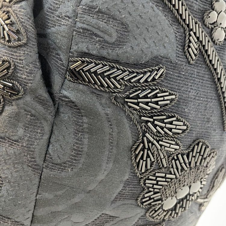 Valentino Valentino Beaded Floral Shorts Size 40 Size 27" / US 4 / IT 40 - 7 Thumbnail