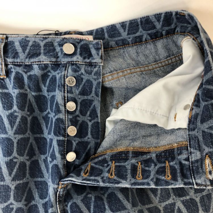 Valentino Valentino Monogram Denim Jeans Size 32 Size US 32 / EU 48 - 10 Thumbnail
