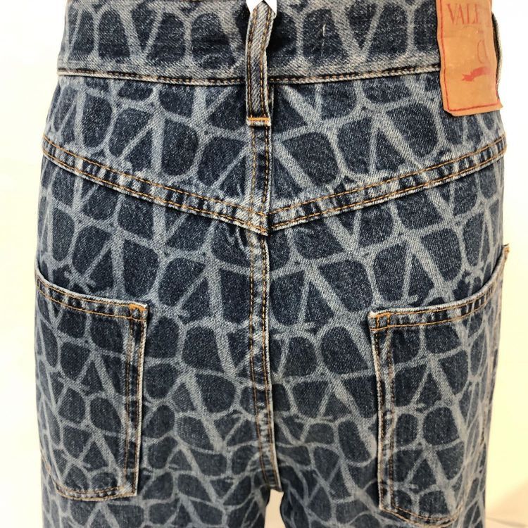 Valentino Valentino Monogram Denim Jeans Size 32 Size US 32 / EU 48 - 9 Thumbnail