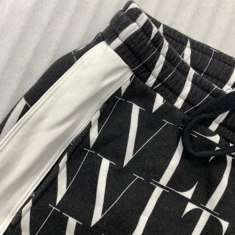 Valentino Valentino VLTN Logo Print Shorts Size 30 Size US 30 / EU 46 - 8 Thumbnail