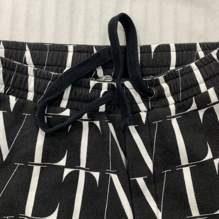 Valentino Valentino VLTN Logo Print Shorts Size 30 Size US 30 / EU 46 - 7 Thumbnail