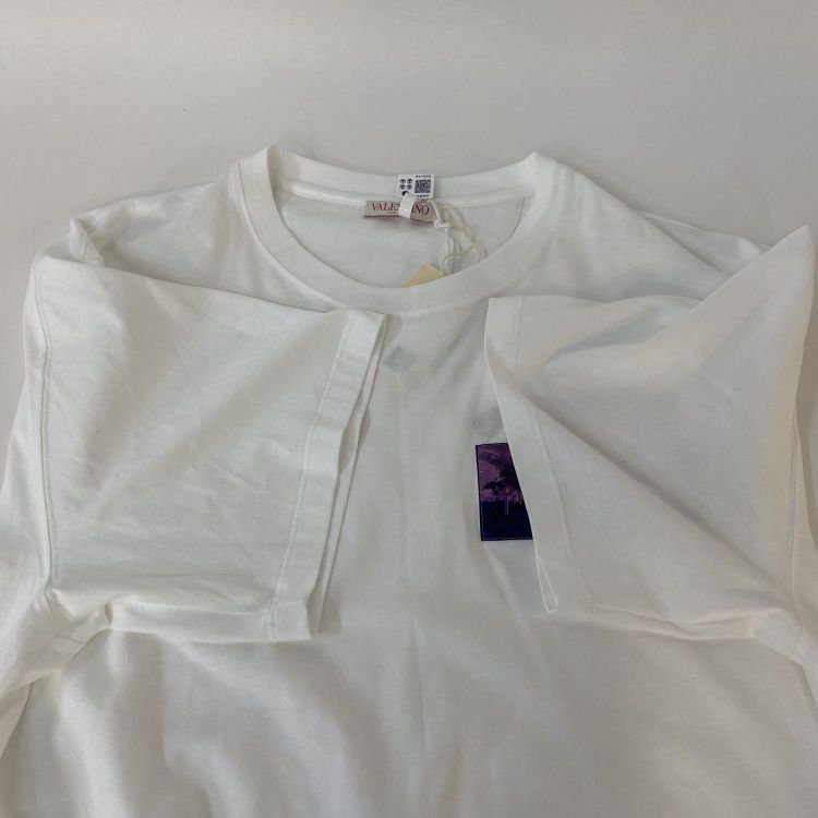 Valentino Valentino Graphic Patch T-Shirt Size L Size US L / EU 52-54 / 3 - 11 Thumbnail