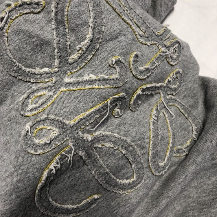 Loewe Loewe Anagram Embroidered Hoodie Size M Size US M / EU 48-50 / 2 - 7 Thumbnail