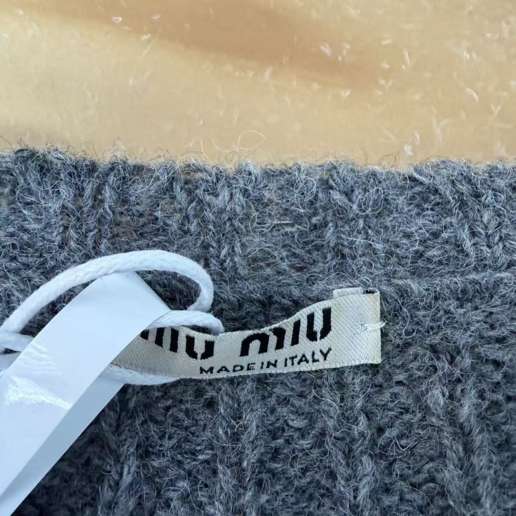 Miu Miu Miu Miu Grey Logo Knit Sweater Size 38 Size XS / US 0-2 / IT 36-38 - 3 Thumbnail