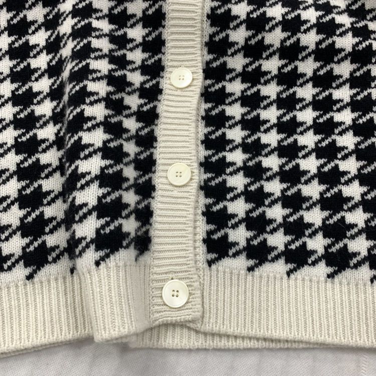 Miu Miu Miu Miu Houndstooth Cashmere Cardigan Size 40 Size S / US 4 / IT 40 - 7 Thumbnail