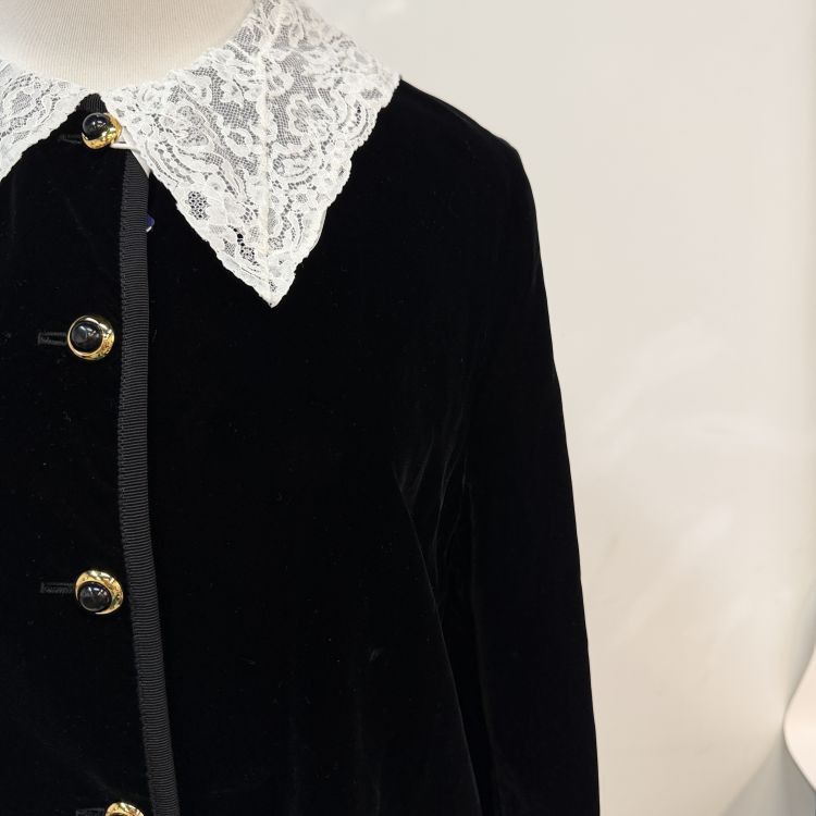 Miu Miu Miu Miu Velvet Lace Collar Coat Size 40 Size S / US 4 / IT 40 - 9 Thumbnail