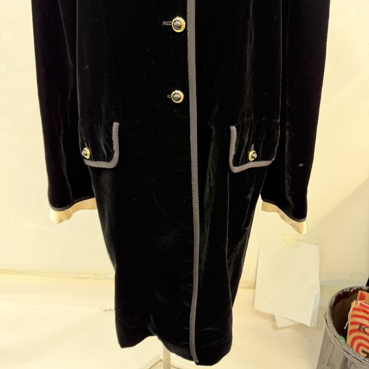 Miu Miu Miu Miu Velvet Lace Collar Coat Size 40 Size S / US 4 / IT 40 - 10 Thumbnail