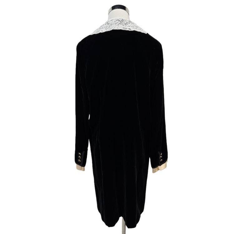 Miu Miu Miu Miu Velvet Lace Collar Coat Size 40 Size S / US 4 / IT 40 - 2 Thumbnail