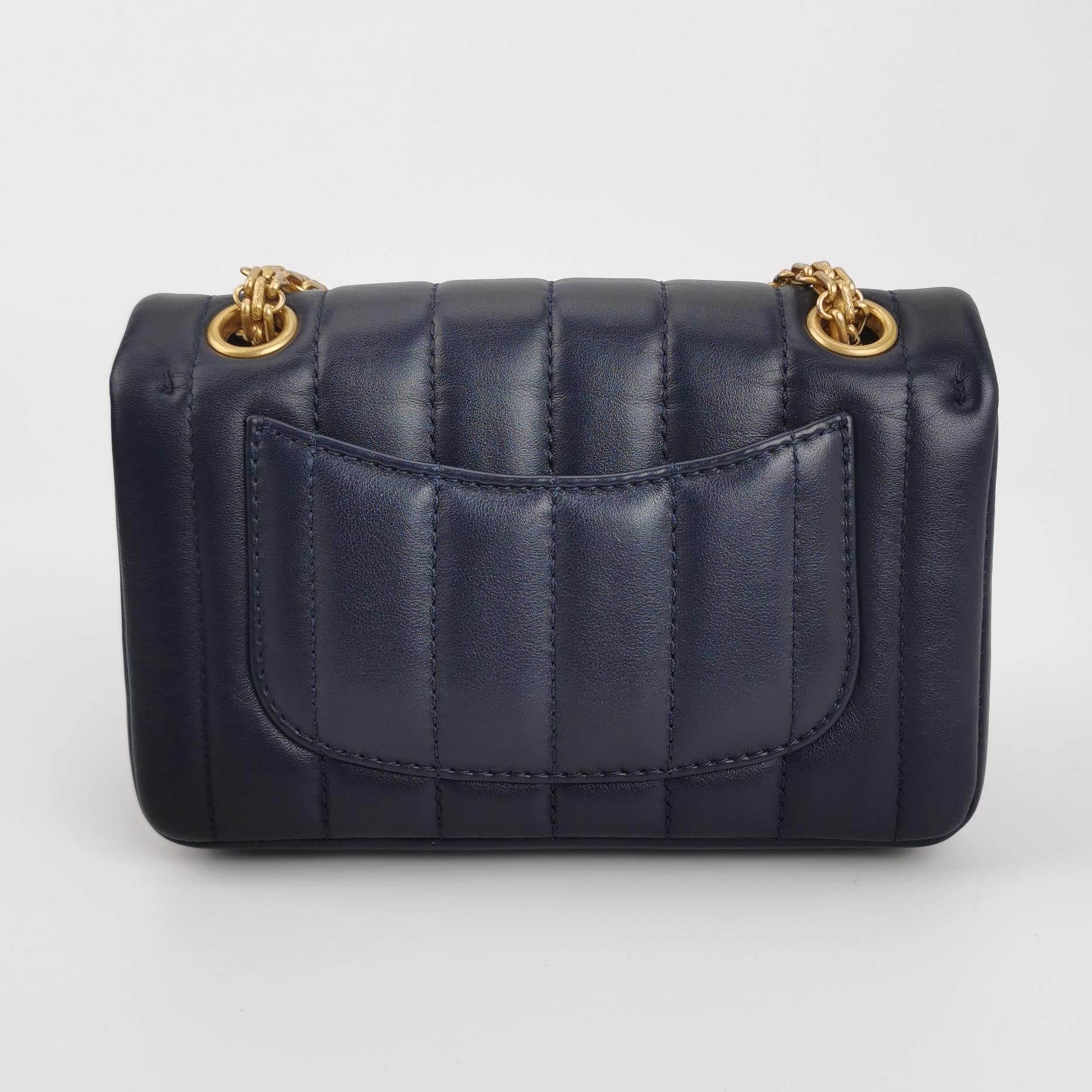 Chanel Chanel Women os Shoulder Bags Size ONE SIZE - 5 Thumbnail