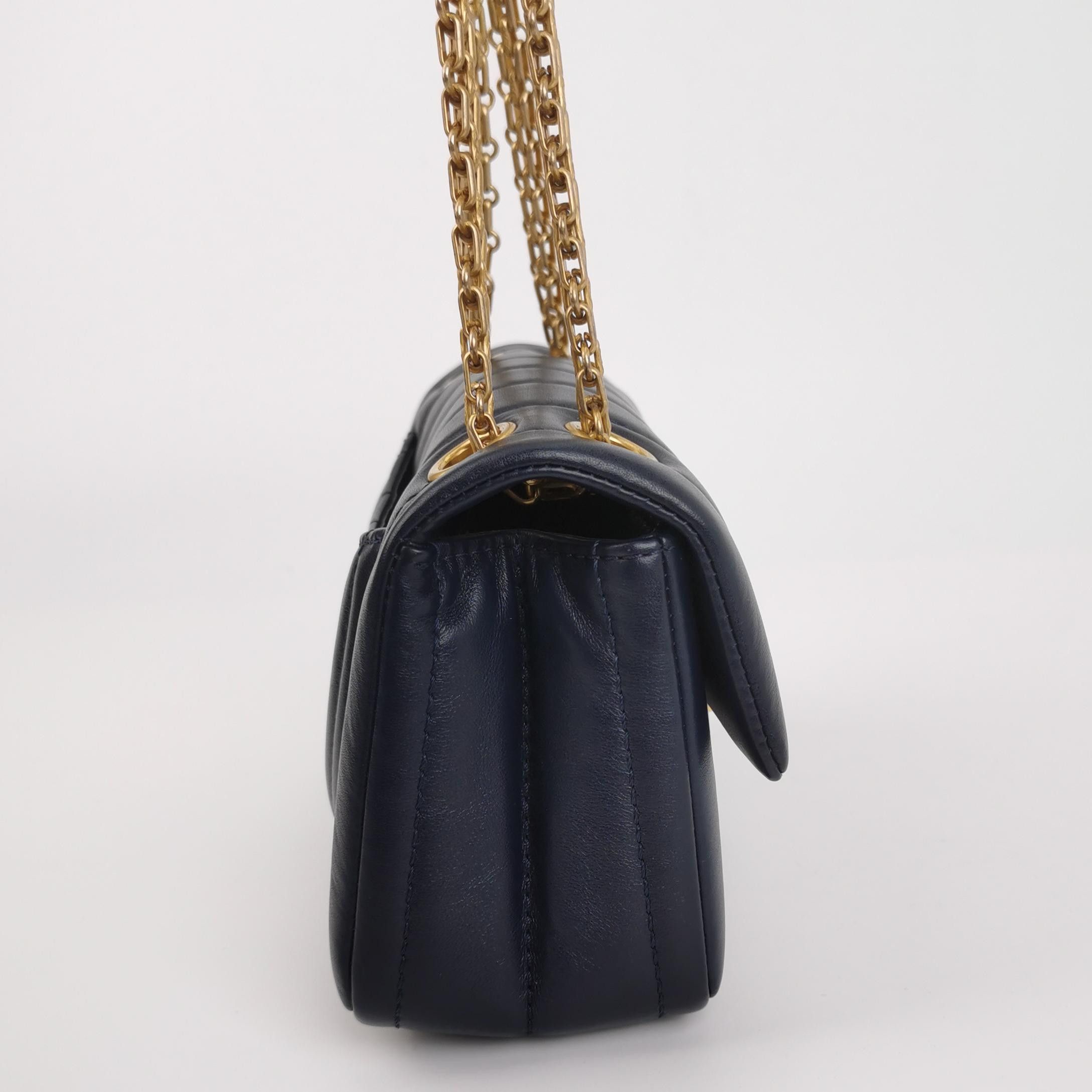 Chanel Chanel Women os Shoulder Bags Size ONE SIZE - 4 Thumbnail