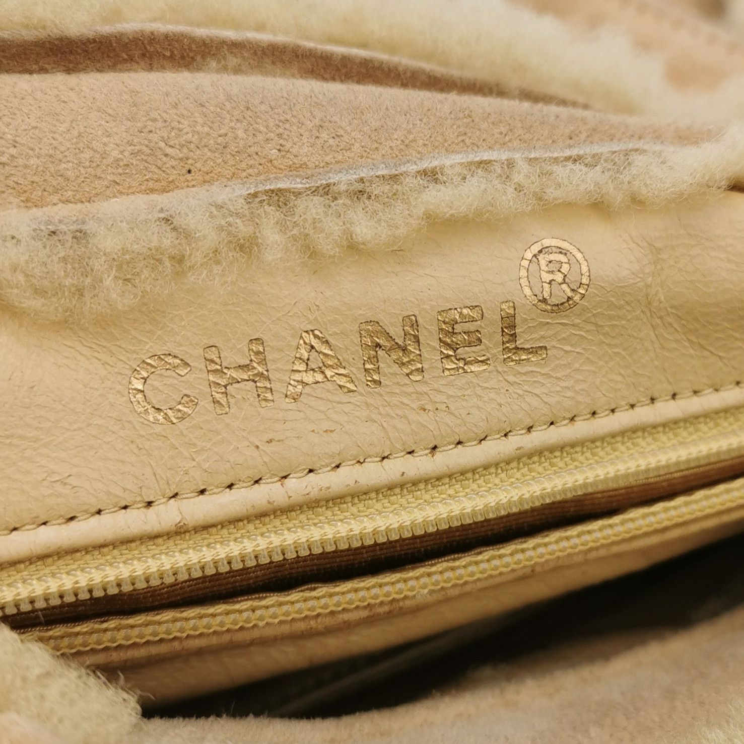 Chanel Chanel Women os Tote Bags Size ONE SIZE - 8 Thumbnail