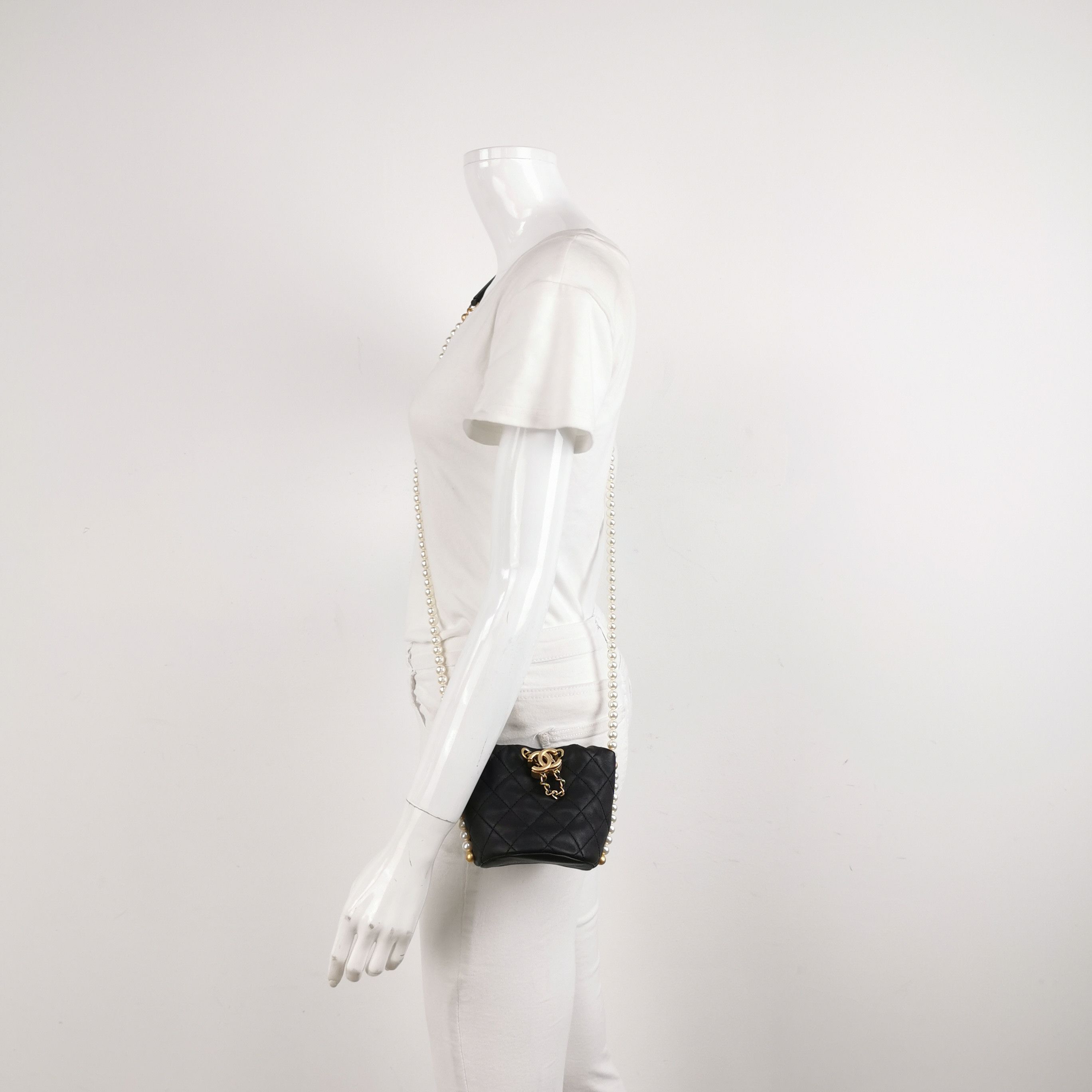 Chanel Chanel Women os Shoulder Bags Size ONE SIZE - 2 Thumbnail