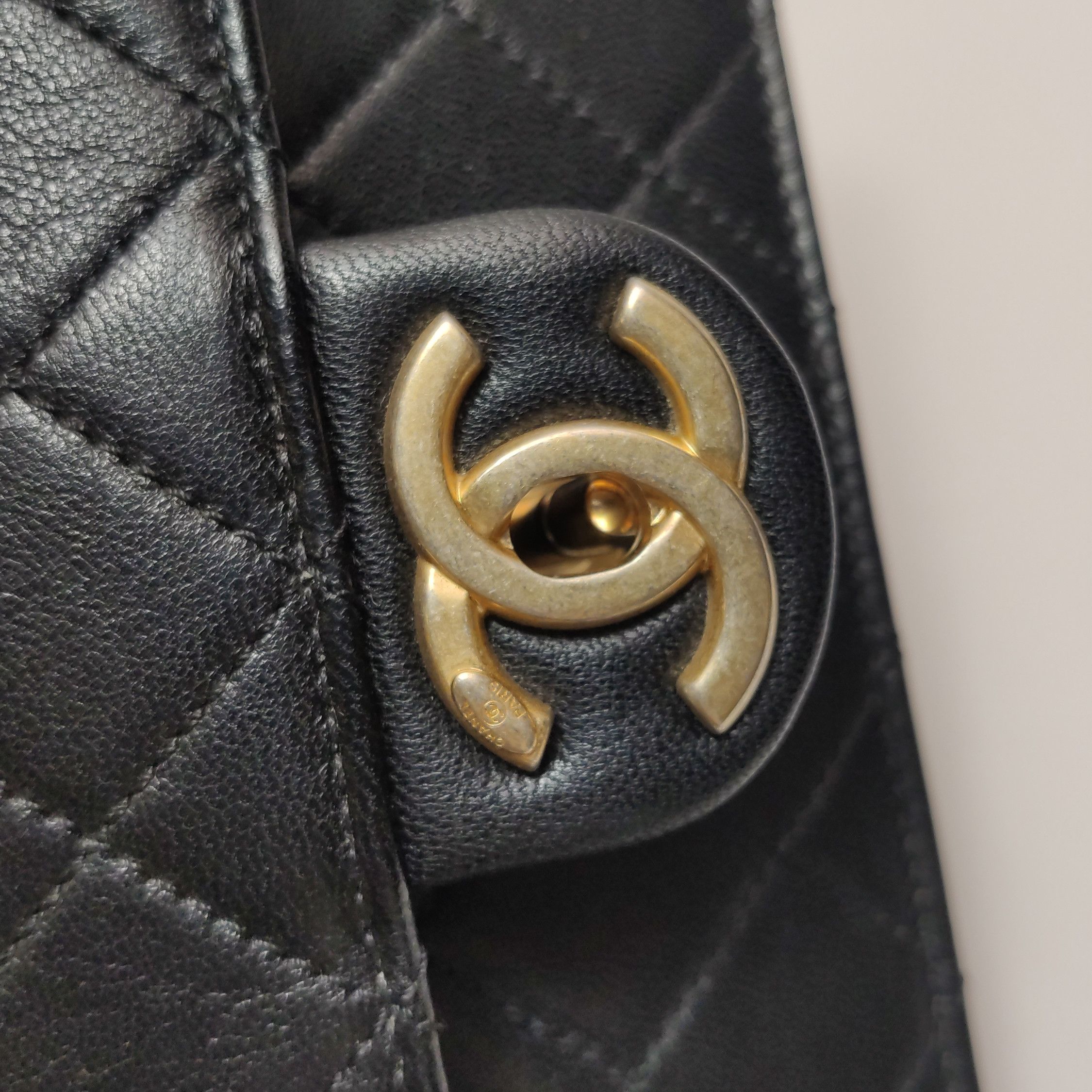 Chanel Chanel Women os Crossbody Bags Size ONE SIZE - 12 Thumbnail