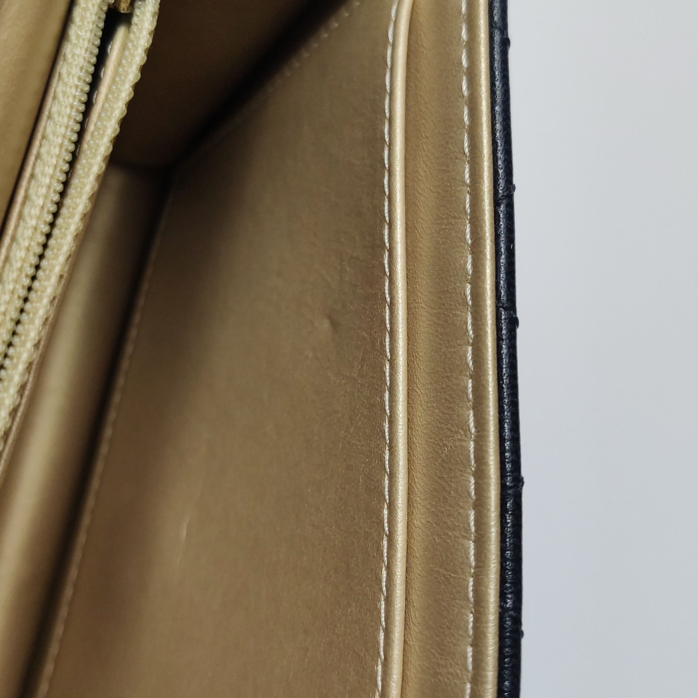 Chanel Chanel Women os Crossbody Bags Size ONE SIZE - 18 Thumbnail