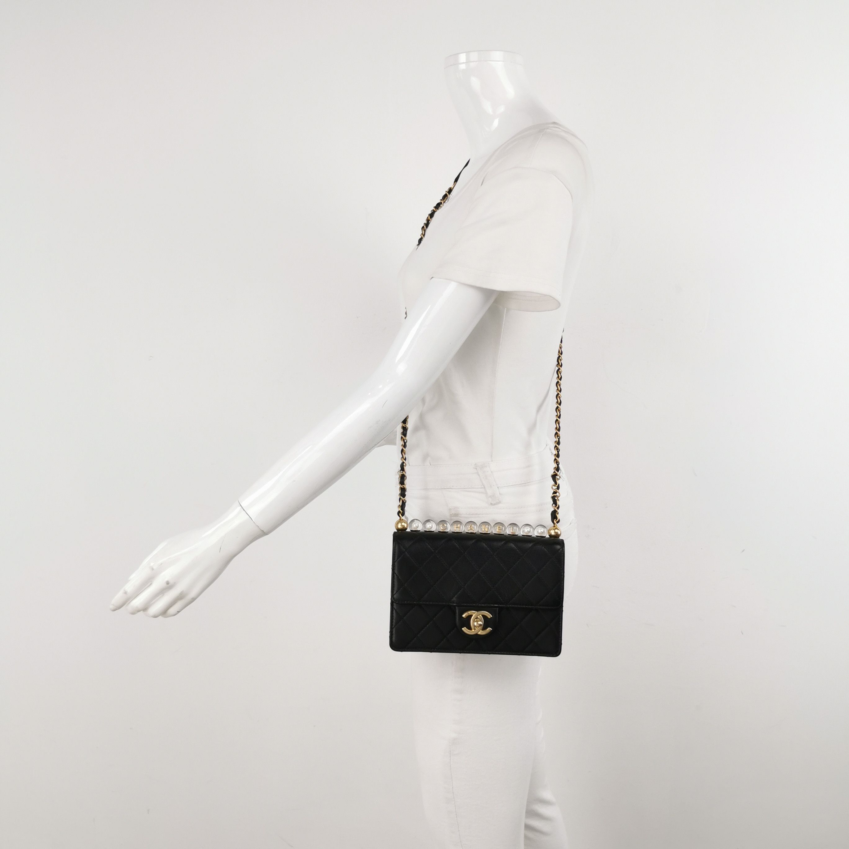 Chanel Chanel Women os Crossbody Bags Size ONE SIZE - 2 Thumbnail