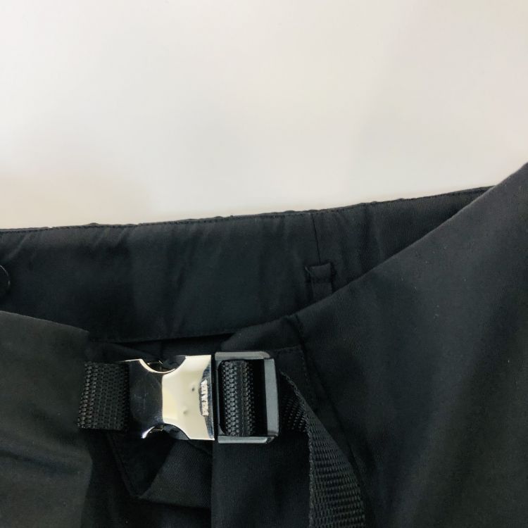 Prada Prada Re-Nylon Pleated Buckle Mini Skirt Size 36 Size 25" / US 0 / IT 36 - 7 Thumbnail