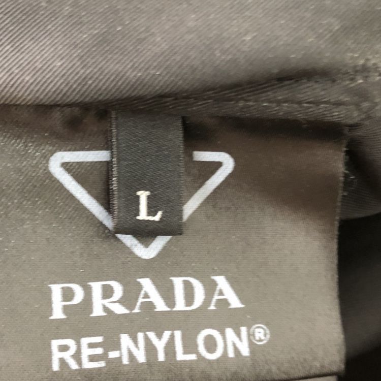 Prada Prada Re-Nylon Button Up Jacket Size L Size US L / EU 52-54 / 3 - 4 Thumbnail