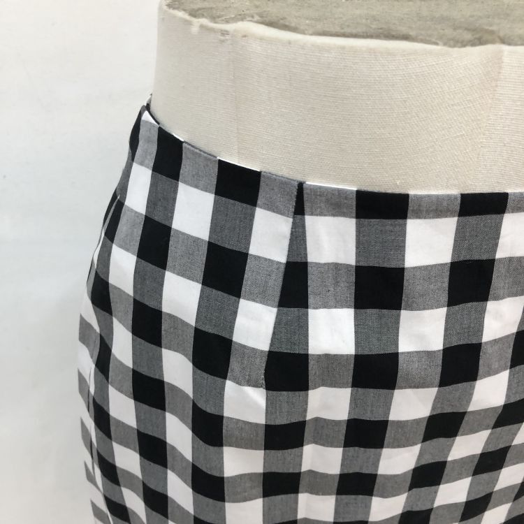 Prada Prada Gingham Midi Skirt Size 38 Size 26" / US 2 / IT 38 - 6 Thumbnail