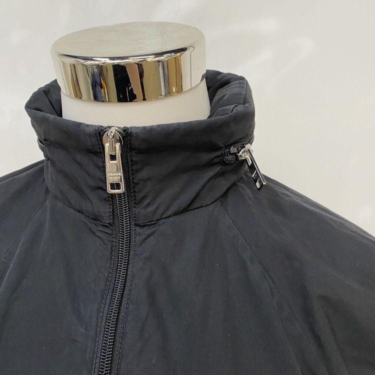 Prada Prada Hooded Logo Jacket Size 40 Size S / US 4 / IT 40 - 7 Thumbnail