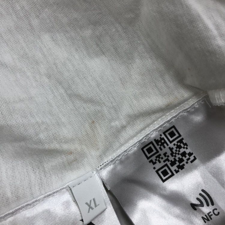 Prada Prada Logo Patch T-Shirt Size XL Size US XL / EU 56 / 4 - 12 Thumbnail