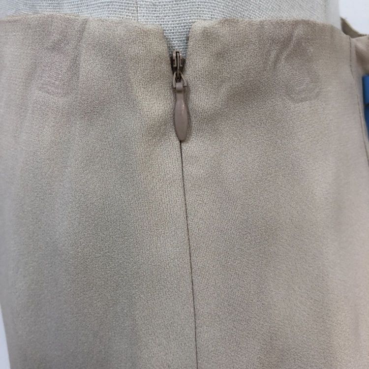 Prada Prada Beige Midi Skirt Size IT 42 Size 28" / US 6 / IT 42 - 7 Thumbnail