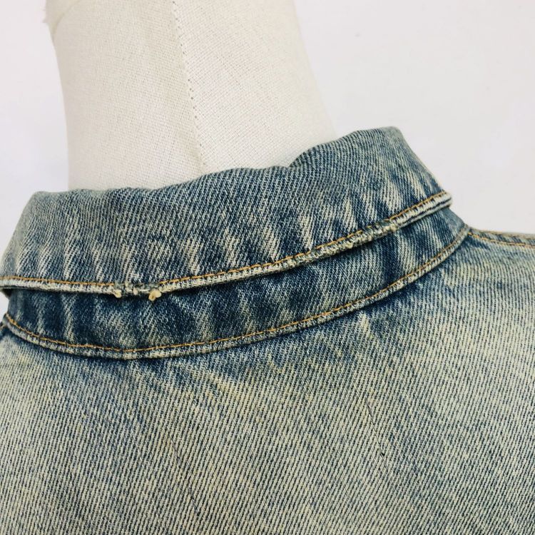 Balenciaga Balenciaga Distressed Denim Jacket Size 2 Size US M / EU 48-50 / 2 - 6 Thumbnail