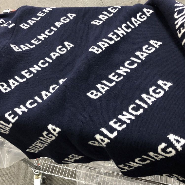 Balenciaga Balenciaga All-over Logo Sweater Size S Size US S / EU 44-46 / 1 - 7 Thumbnail