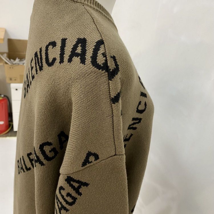 Balenciaga Balenciaga Logo Pattern Sweater Size XS Size US XS / EU 42 / 0 - 8 Thumbnail