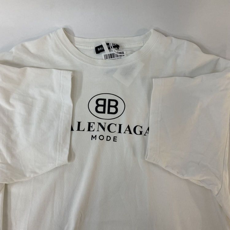 Balenciaga Balenciaga Mode Logo T-Shirt Size XS Size US XS / EU 42 / 0 - 9 Thumbnail