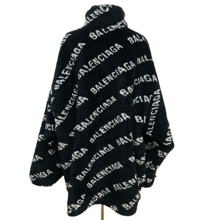 Balenciaga Balenciaga All-Over Logo Fleece Jacket Size 34 Size XS / US 0-2 / IT 36-38 - 2 Thumbnail
