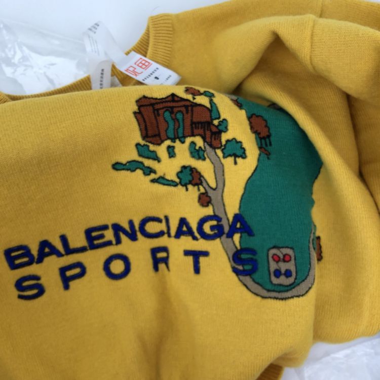 Balenciaga Balenciaga Sports Logo Graphic Sweater Size L Size US L / EU 52-54 / 3 - 4 Thumbnail