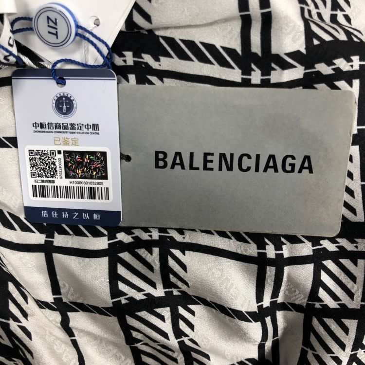 Balenciaga Balenciaga Plaid Silk Button Up Shirt Size 34 Size XS / US 0-2 / IT 36-38 - 5 Thumbnail