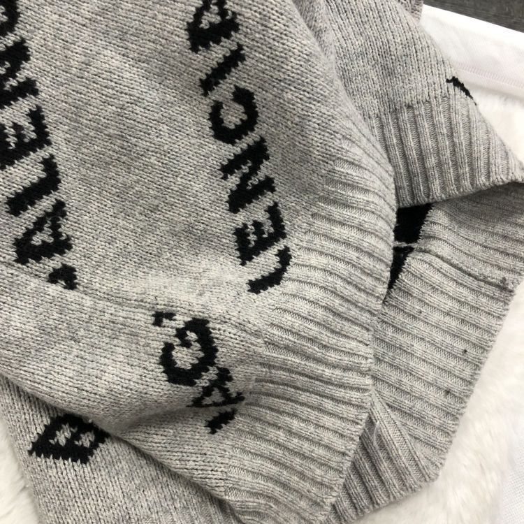 Balenciaga Balenciaga All-Over Logo Sweater Size S Size S / US 4 / IT 40 - 6 Thumbnail