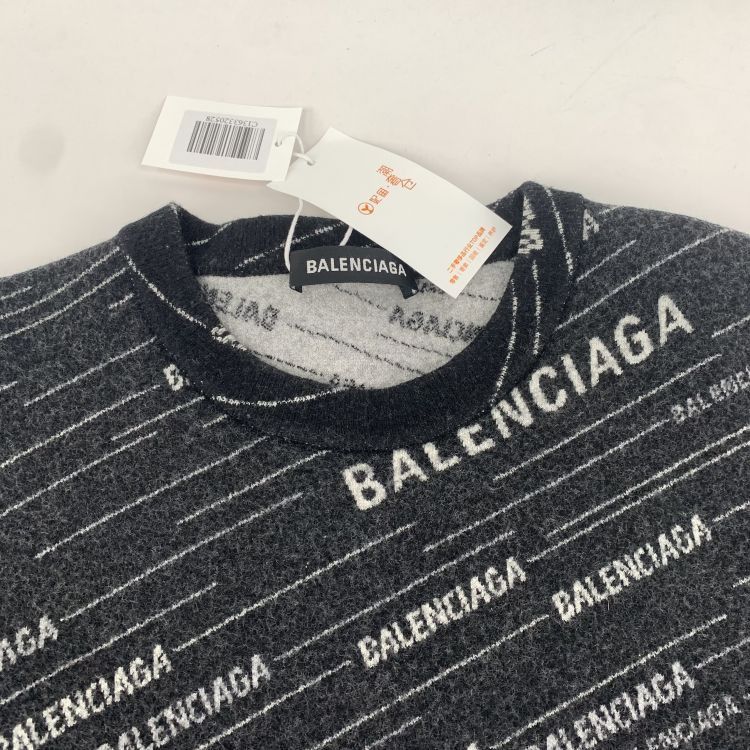 Balenciaga Balenciaga All Over Logo Sweater Size M Size US M / EU 48-50 / 2 - 5 Thumbnail