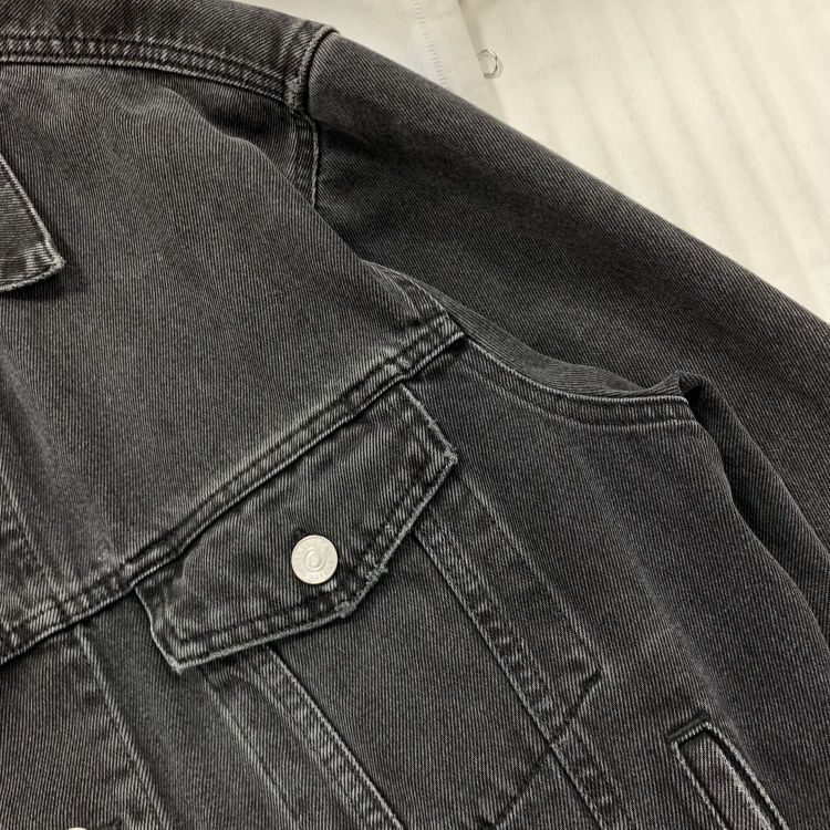 Balenciaga Balenciaga Logo Back Denim Jacket US S Size US S / EU 44-46 / 1 - 10 Thumbnail