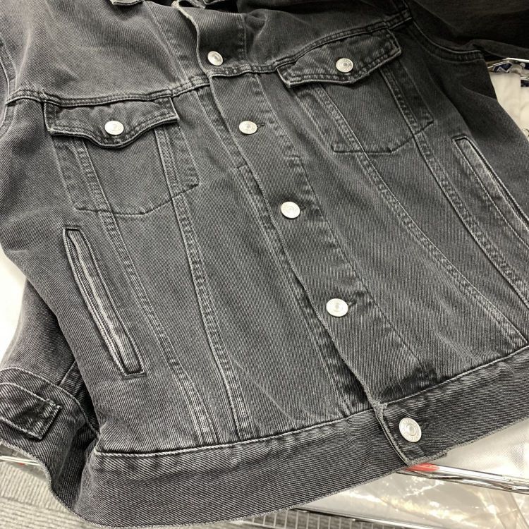 Balenciaga Balenciaga Logo Back Denim Jacket US S Size US S / EU 44-46 / 1 - 6 Thumbnail