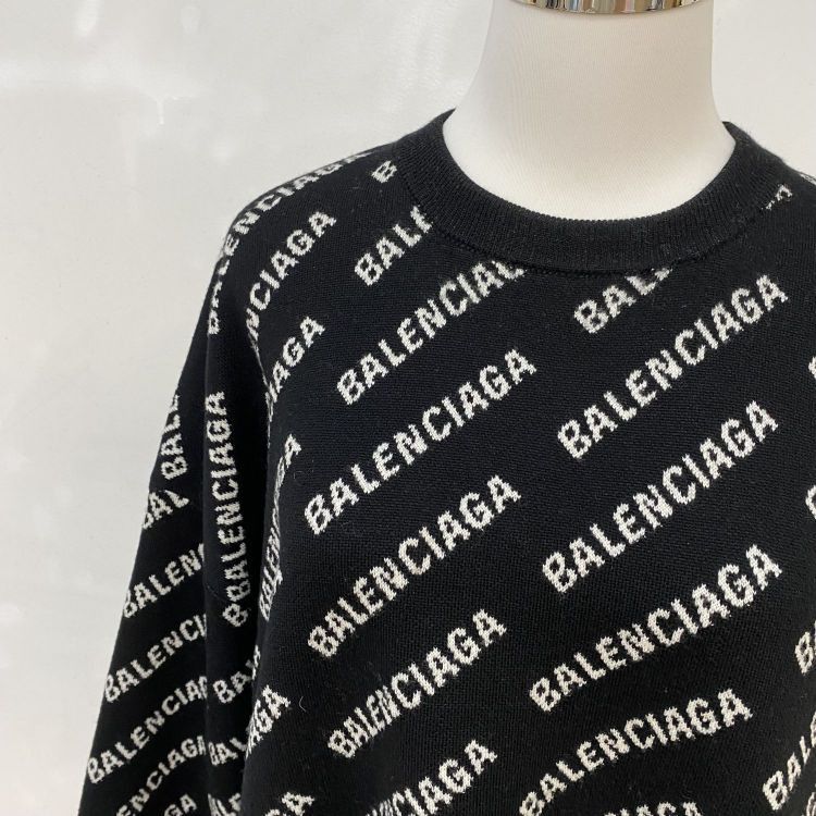 Balenciaga Balenciaga All Over Logo Sweater Size M Size US M / EU 48-50 / 2 - 6 Thumbnail
