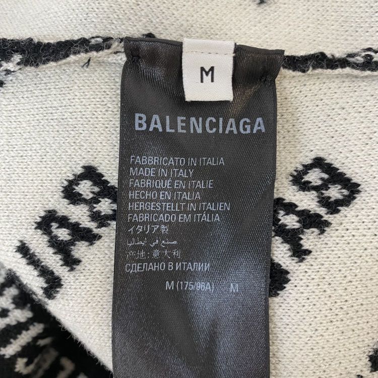Balenciaga Balenciaga All Over Logo Sweater Size M Size US M / EU 48-50 / 2 - 4 Thumbnail