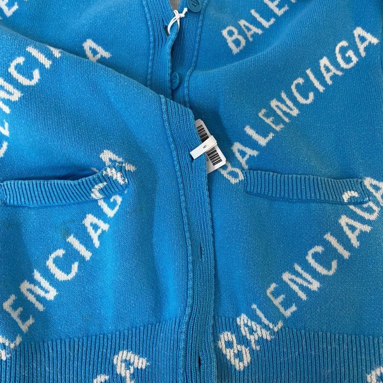 Balenciaga Balenciaga All Over Logo Cardigan Size XS Size US XS / EU 42 / 0 - 13 Thumbnail