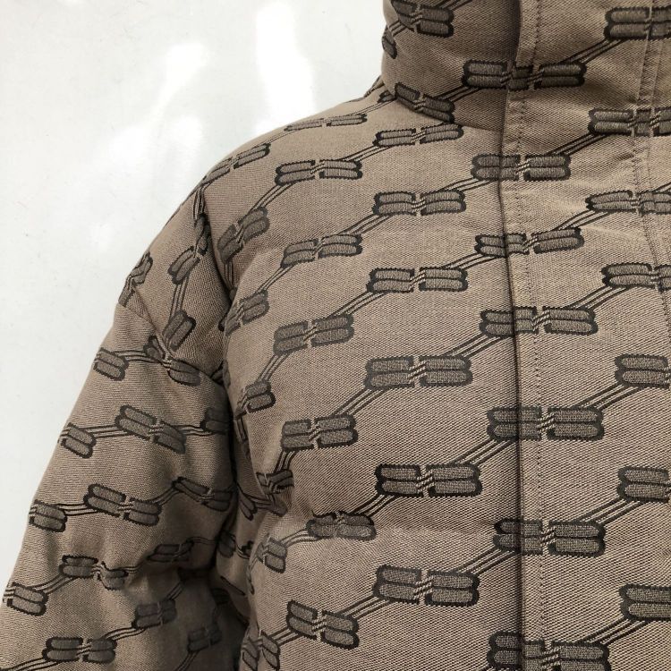 Balenciaga Balenciaga BB Monogram Puffer Jacket Size 34 Size XS / US 0-2 / IT 36-38 - 8 Thumbnail