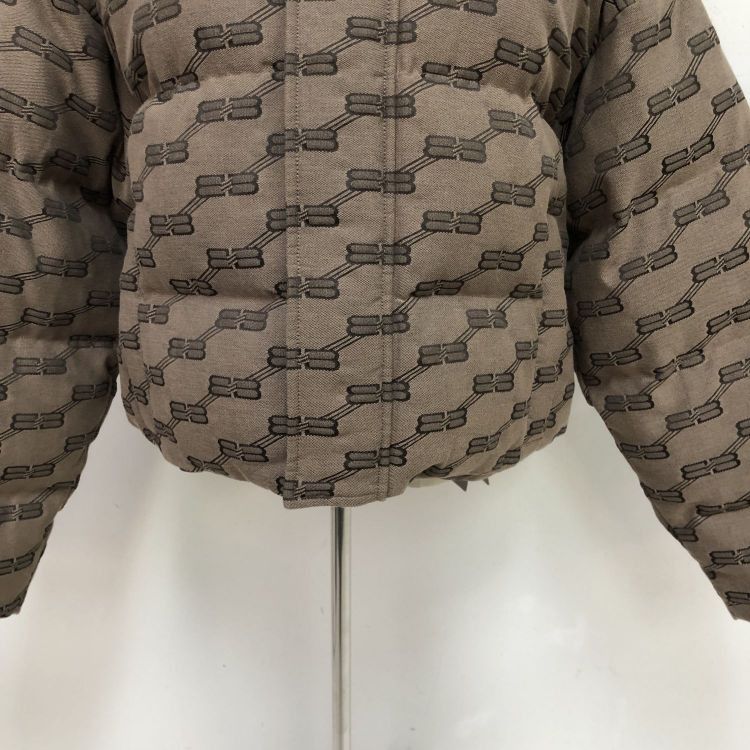 Balenciaga Balenciaga BB Monogram Puffer Jacket Size 34 Size XS / US 0-2 / IT 36-38 - 10 Thumbnail