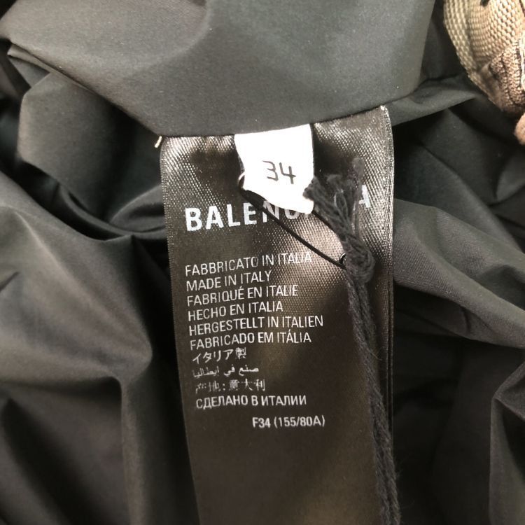 Balenciaga Balenciaga BB Monogram Puffer Jacket Size 34 Size XS / US 0-2 / IT 36-38 - 4 Thumbnail