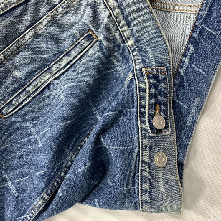 Balenciaga Balenciaga All-Over Logo Denim Jacket Size 36 Size XS / US 0-2 / IT 36-38 - 11 Thumbnail