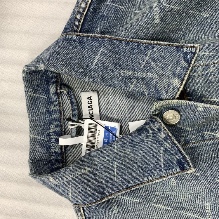 Balenciaga Balenciaga All-Over Logo Denim Jacket Size 36 Size XS / US 0-2 / IT 36-38 - 7 Thumbnail
