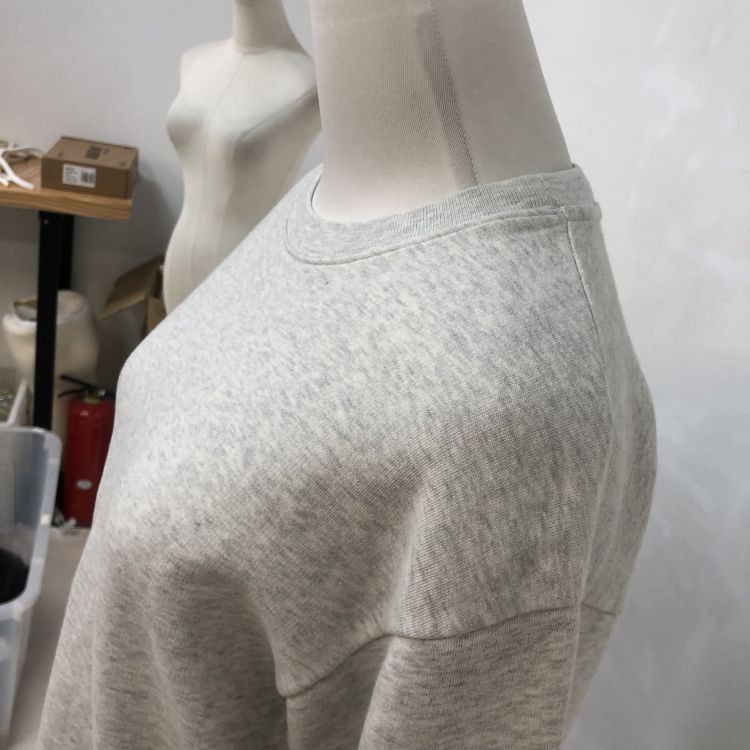 Balenciaga Balenciaga Frayed Logo Patch Sweatshirt Size S Size US S / EU 44-46 / 1 - 7 Thumbnail